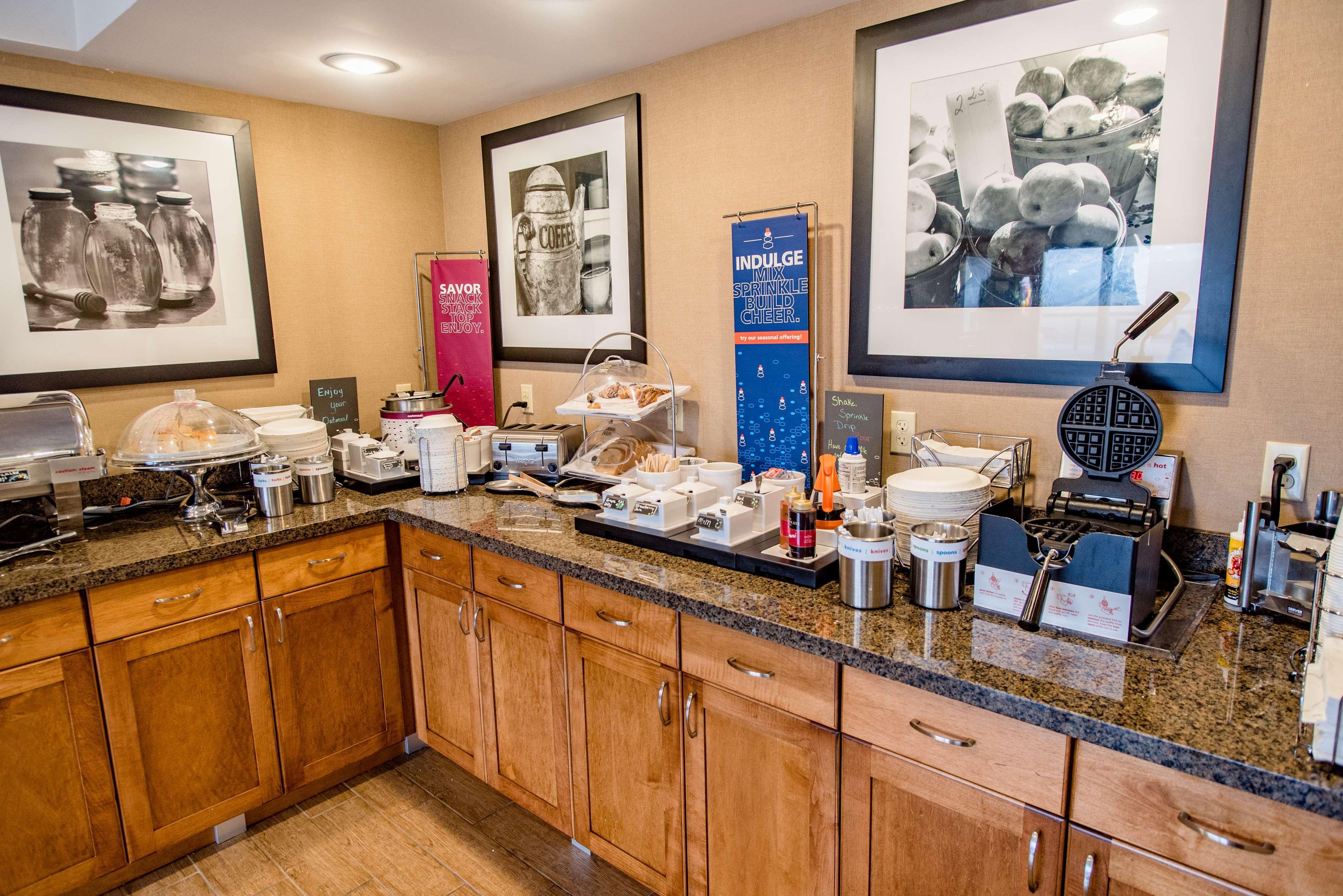 Hampton Inn Caryville-I-75/Cove Lake-State Park Exterior foto